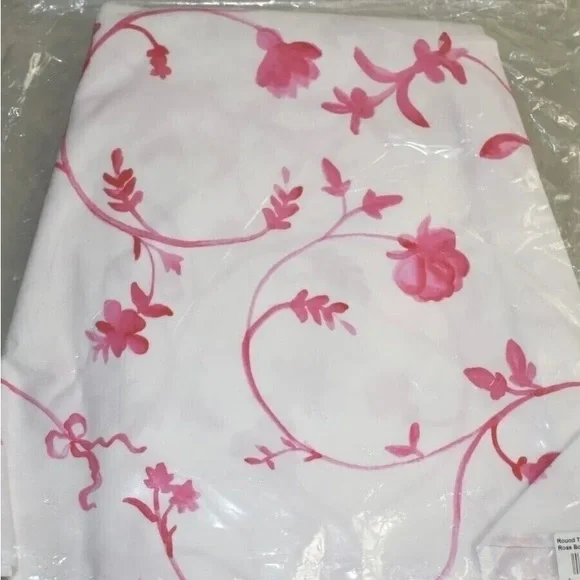 Hill House Rose Botanical tablecloth Round 70” NWT - Picture 4 of 8